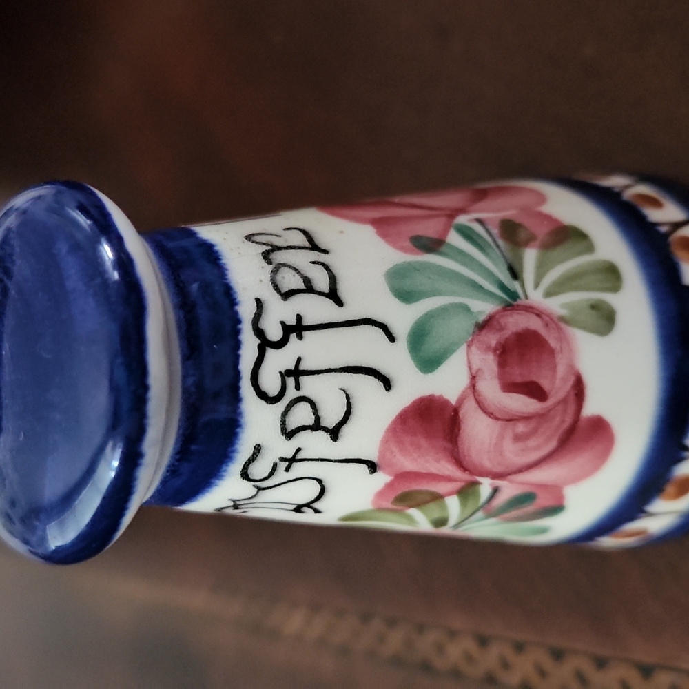 Vintage German Salt and Pepper Shakers - Picture 6 of 9